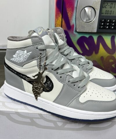 Jordan Retro 1 Dior