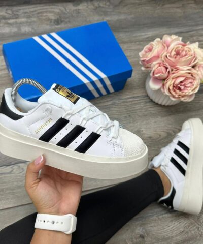 Superstar Bonega